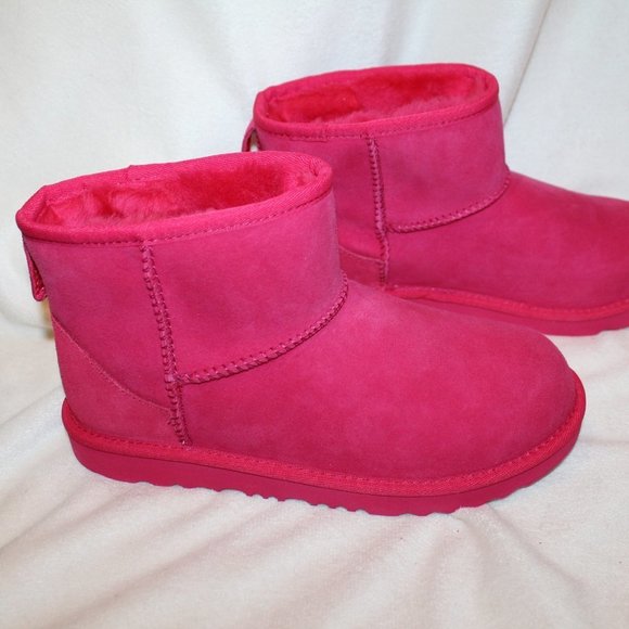 NIB UGG YOUTH 5 6 WOMEN'S 7 8 MINI SUEDE SHEARLING BOOTS RADISH PINK - Picture 6 of 6
